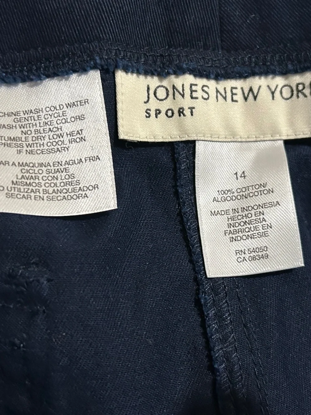 Navy Shorts Slant Front Pockets NWY Jones New York Sport Sz14